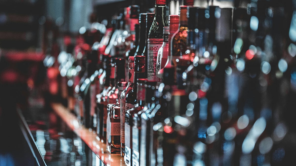 <div class="paragraphs"><p>Liquor bottles on shelves. (Source: pexels)</p></div>