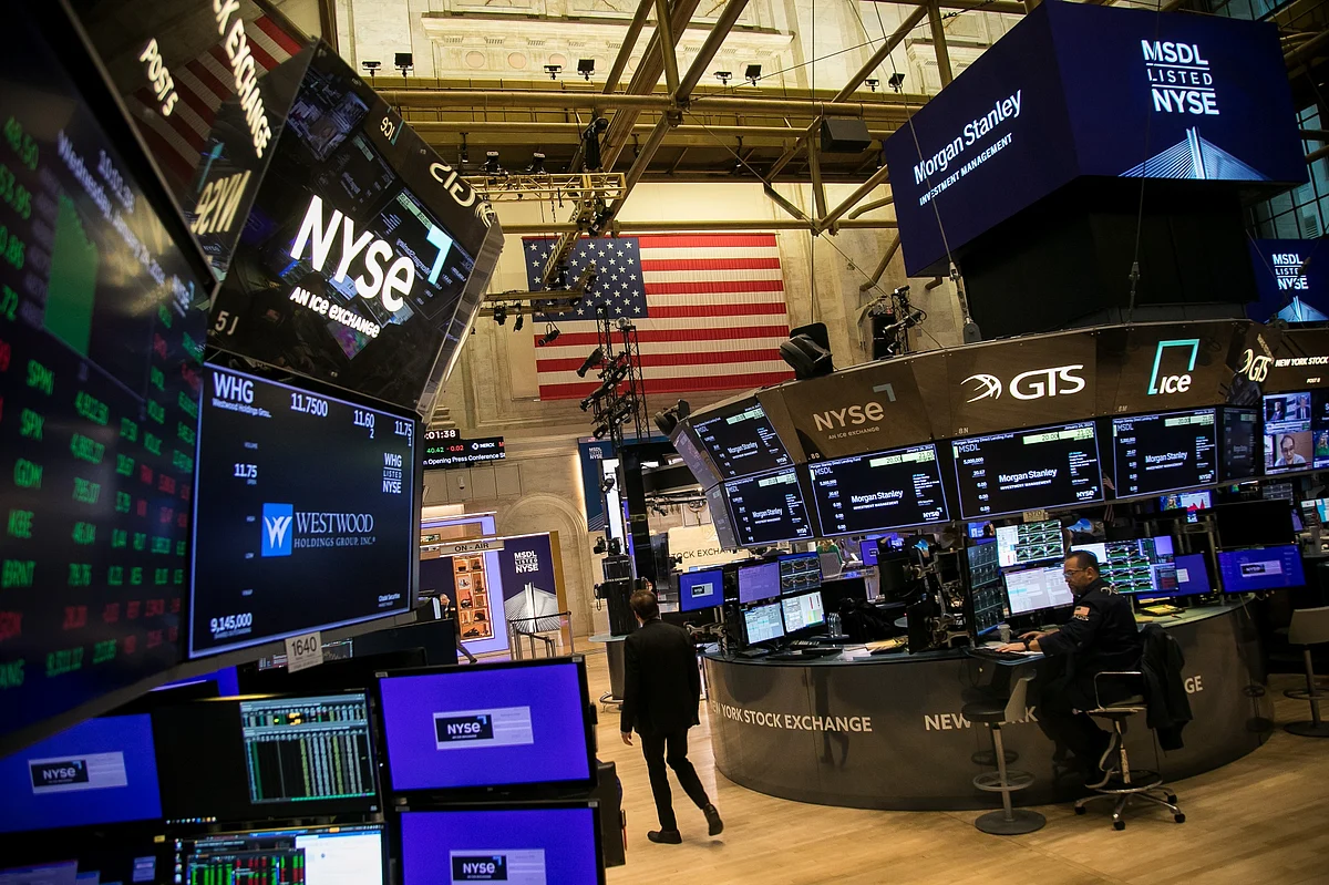Stocks notch another advancePhotographer: Michael Nagle/Bloomberg