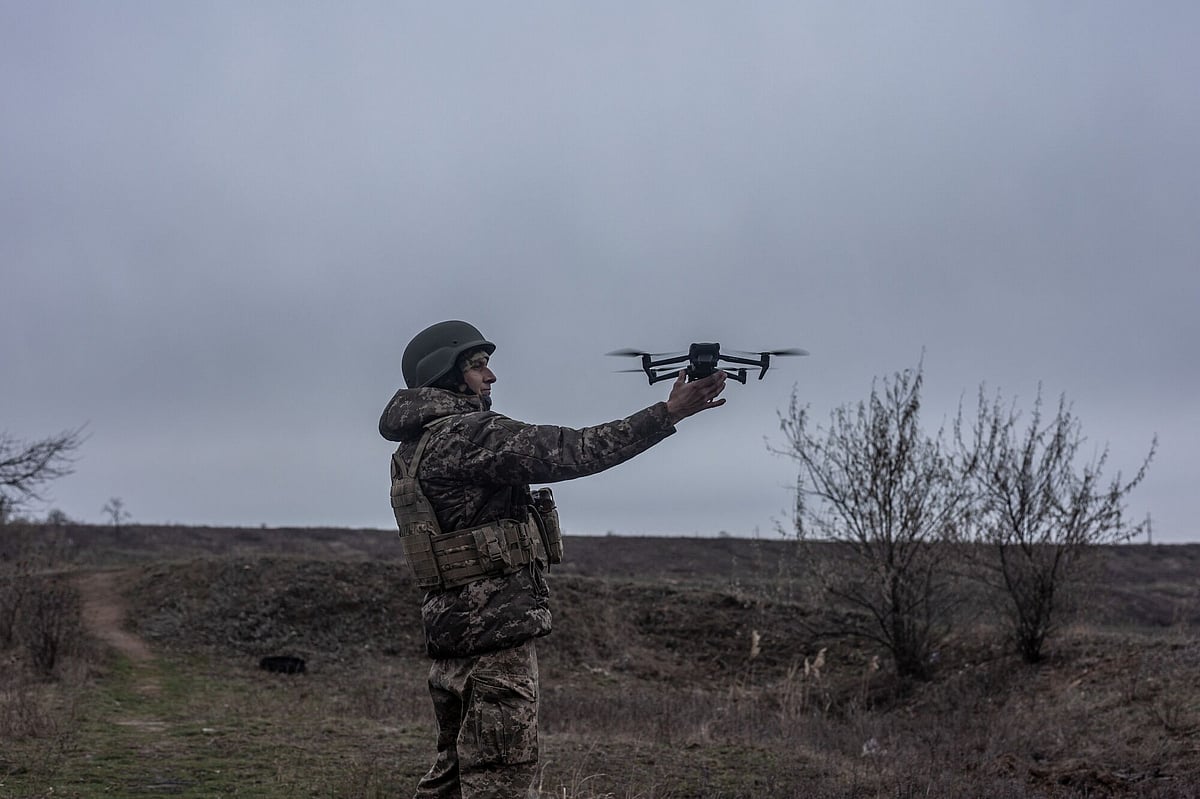 U.K., Allies Look To Arm Ukraine With AI-Enabled Swarm Drones