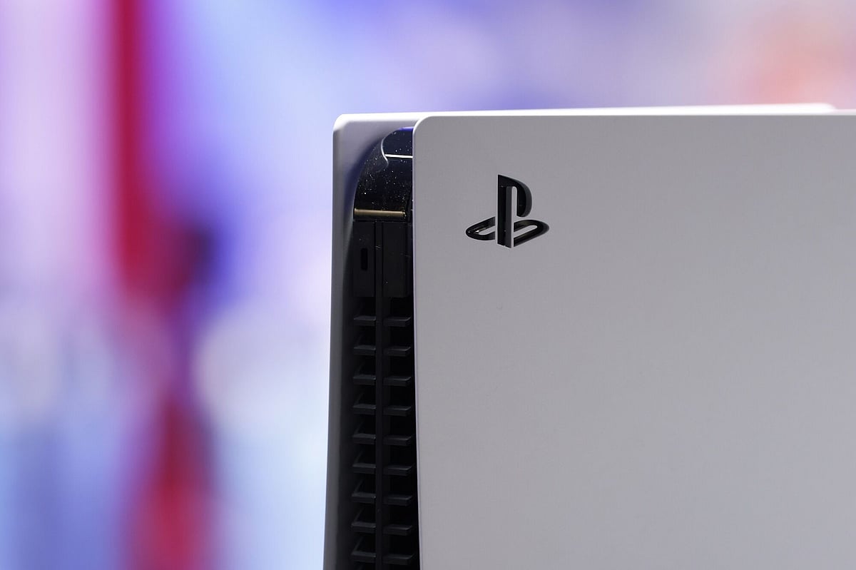 Sony Cuts 900 Jobs In Gaming, Shuts Down London Division