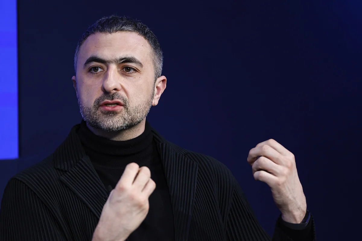 Mustafa SuleymanPhotographer: Stefan Wermuth/Bloomberg