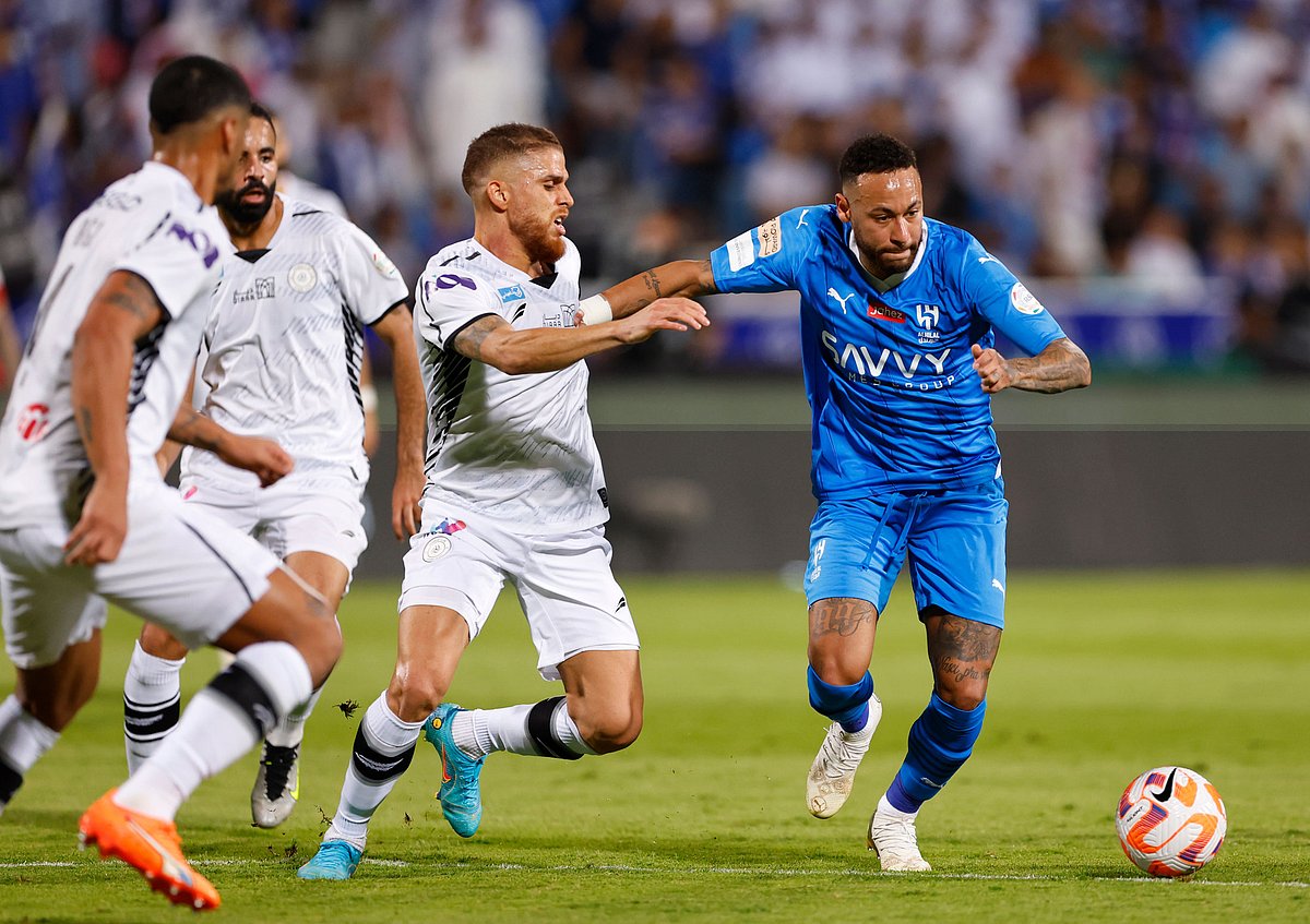 Al Hilal’s Neymar, right.Photographer: Francois Nel/Getty Images