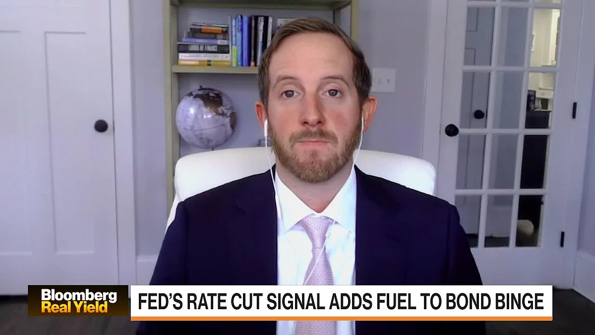 CreditSights Head of US IG and Macro Strategy, Zachary Griffiths, discusses credit spreads and sees value in financials. He speaks with Vonnie Quinn on “Bloomberg Real Yield.”Source: Bloomberg
