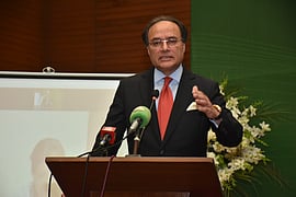 New Bailout Package: Minister Says IMF To Visit Pakistan Next Month New Bailout Package: Minister Says IMF To Visit Pakistan Next Month