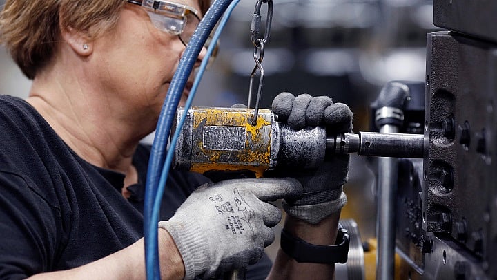 WATCH: US factory activity expanded in March for the first time since September 2022, halting 16 straight months of shrinking activity. Michael McKee reports.Source: Bloomberg