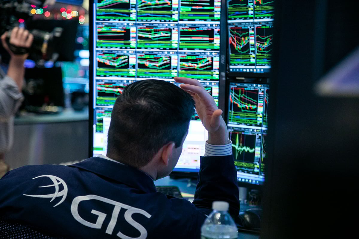 Wall Street awaits earnings.Photographer: Michael Nagle/Bloomberg