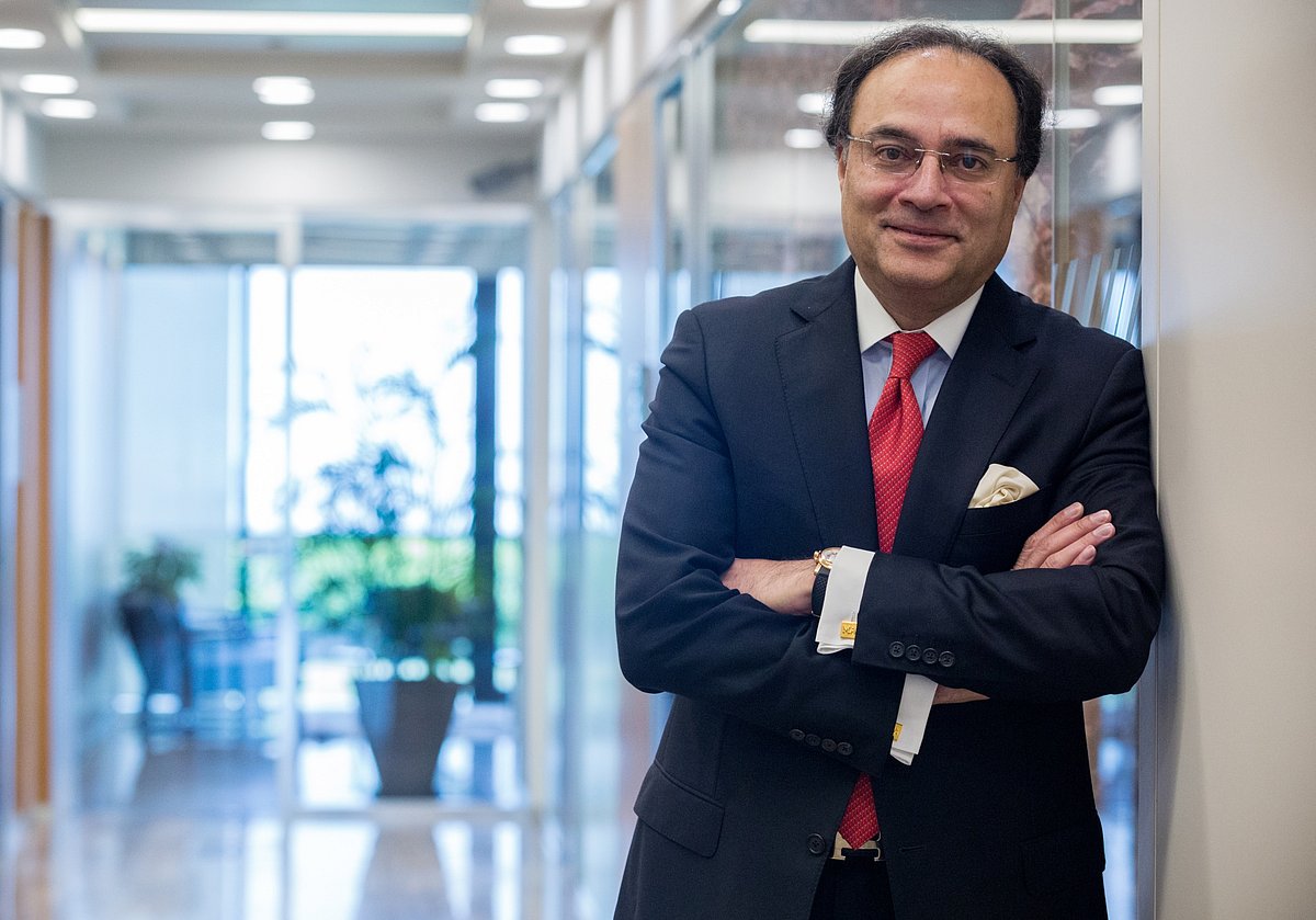 Aurangzeb in 2019, during his term as a chief executive officer of Habib Bank.Photographer: Asim Hafeez/Bloomberg