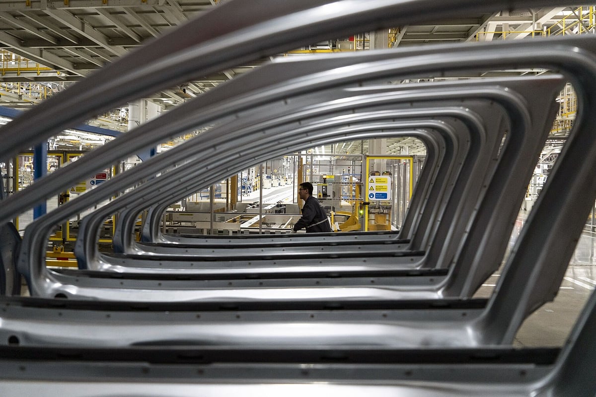 China Consumer Inflation Rises, Factory Price Drop Continues