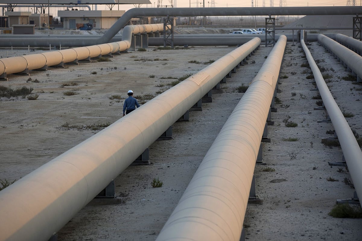 Oil Rebounds After Weekly Slump As Saudi Arabia Jacks Up Prices