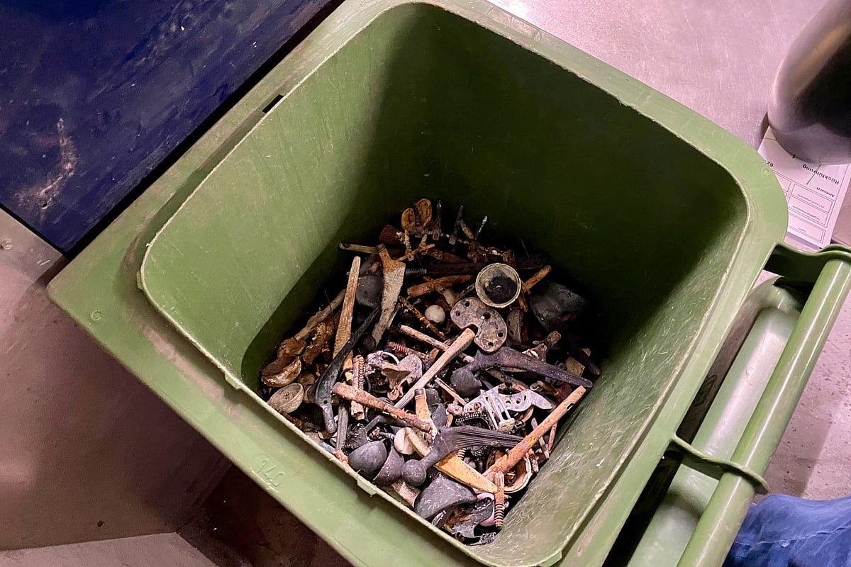 Metal parts are collected after cremation procedures at the Rhein-Taunus-Krematorium.Photographer: Carolynn Look/Bloomberg