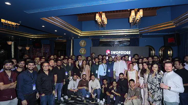 <div class="paragraphs"><p>(Source: SwopStore)</p></div>