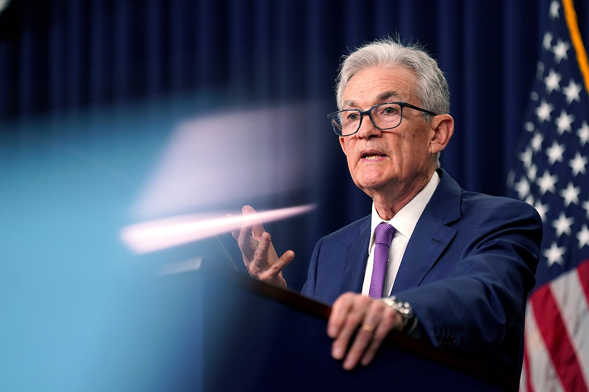 Powell Keeps Rate Cuts On Table But Leaves Timing Less Certain