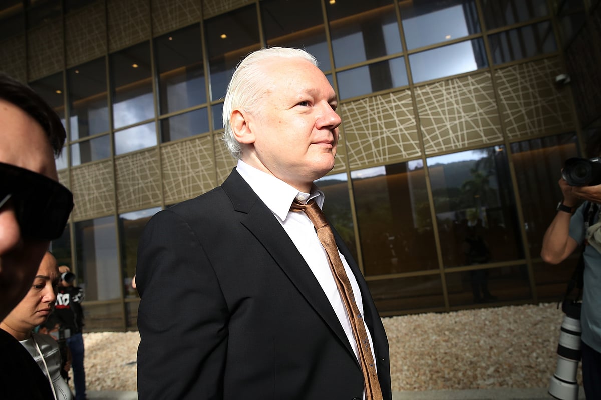 Julian Assange arrives at the United States Courthouse in Saipan, Northern Mariana Islands on June 26.Photographer: Chung Sung-Jun/Getty Images