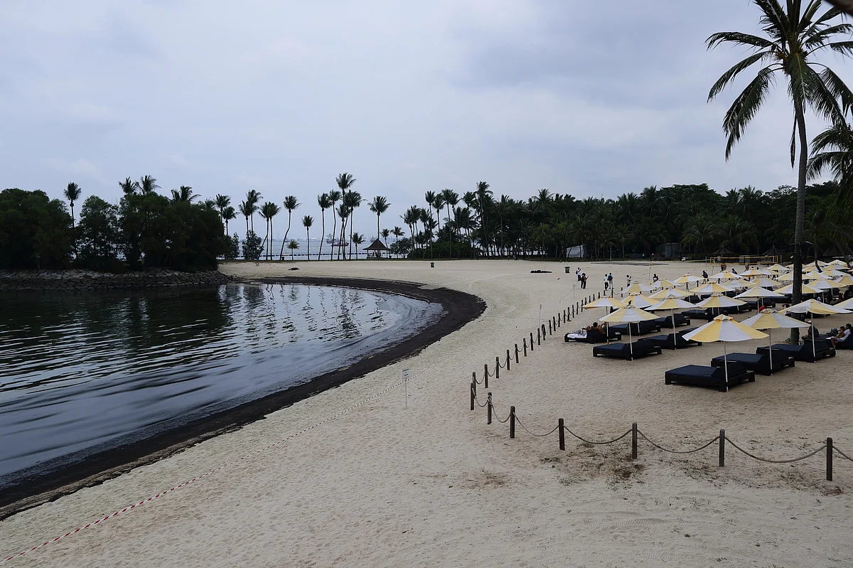 A near empty Tanjong beach on Sentosa Island on June 15.Photographer: Suhaimi Abdullah/Bloomberg