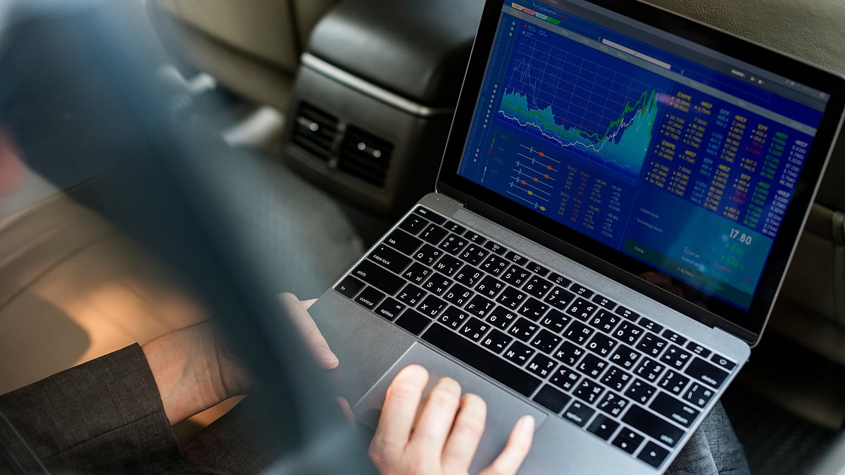 <div class="paragraphs"><p>A trader looking at a financial data. (rawpixel.com / Teddy/Source freepik)</p></div>