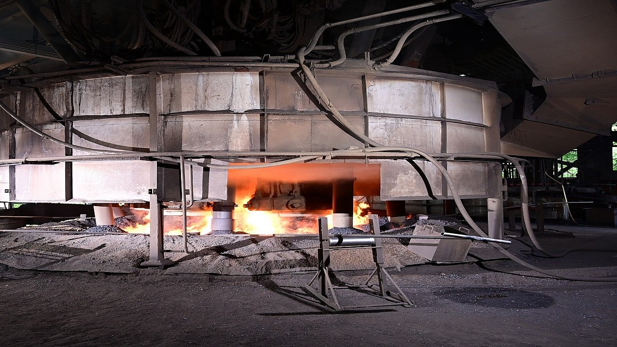 <div class="paragraphs"><p>(Source: MOIL website)</p></div>