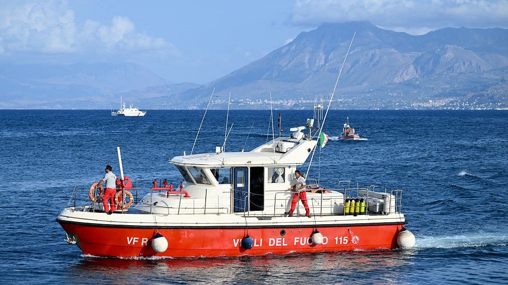 WATCH: Italian divers on Wednesday are entering a third day of search and rescue efforts. Olivia Solon reports.Source: Bloomberg