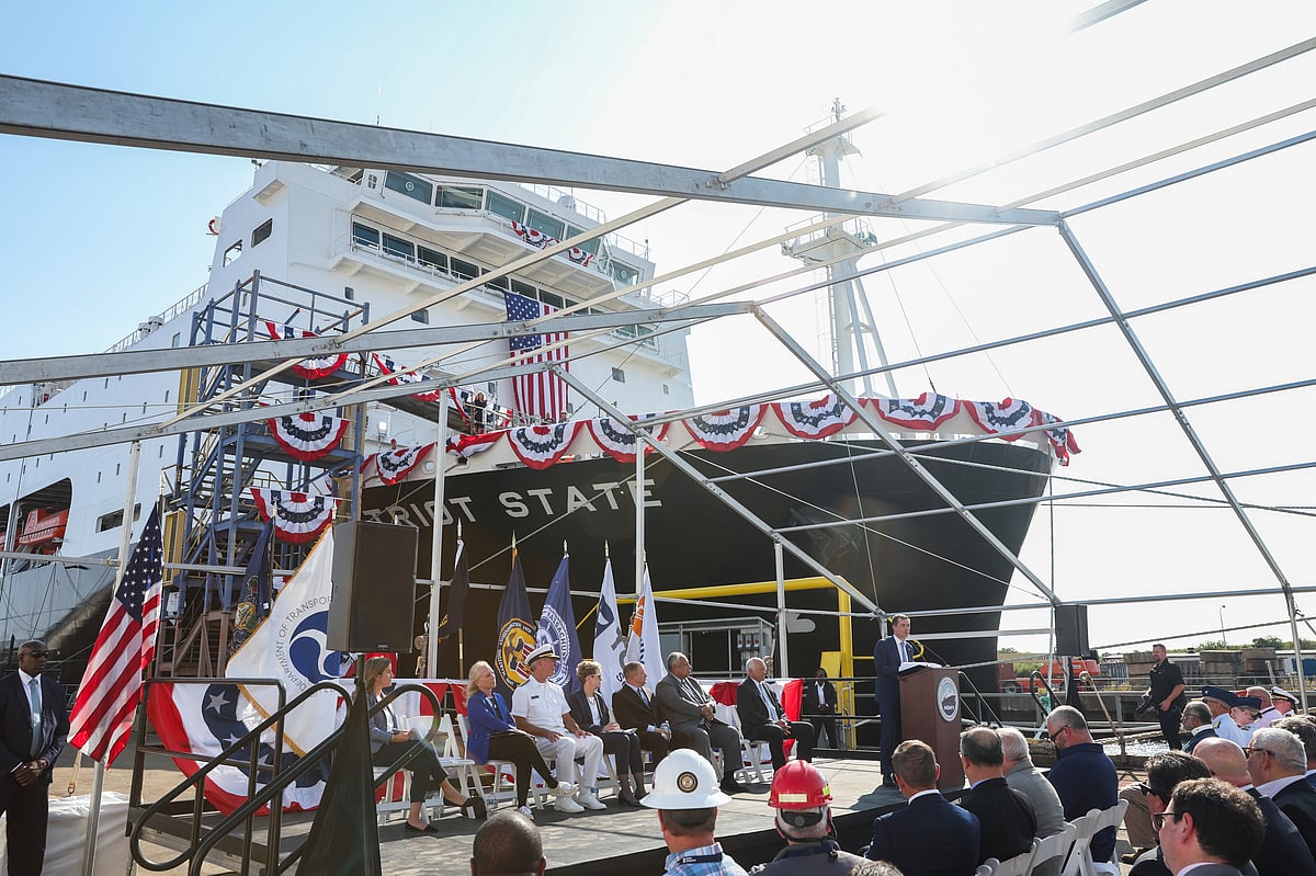 <div class="paragraphs"><p></p></div>