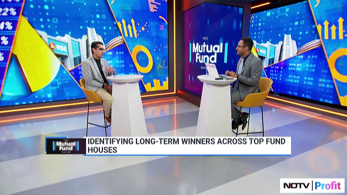 Which Mutual Fund Schemes Outperformed & Why? All You Need To Know On