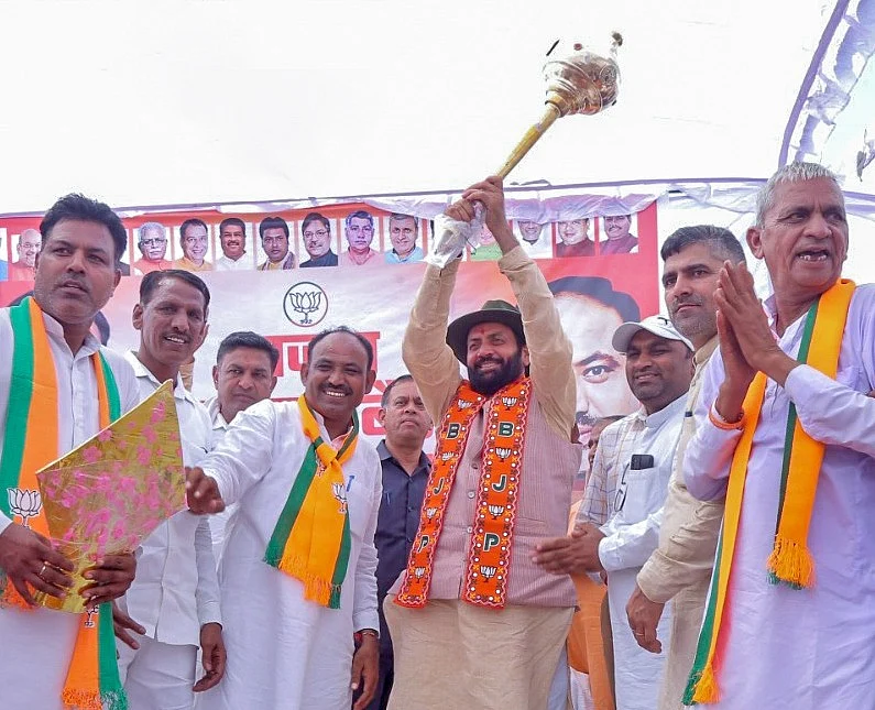 <div class="paragraphs"><p>CM Nayab Saini addressed a public meeting in support of BJP candidate Kapoor Valmiki, organised at Dadu Nagari Bawani Kheda in Bhiwani district. (Source: X post)</p></div>
