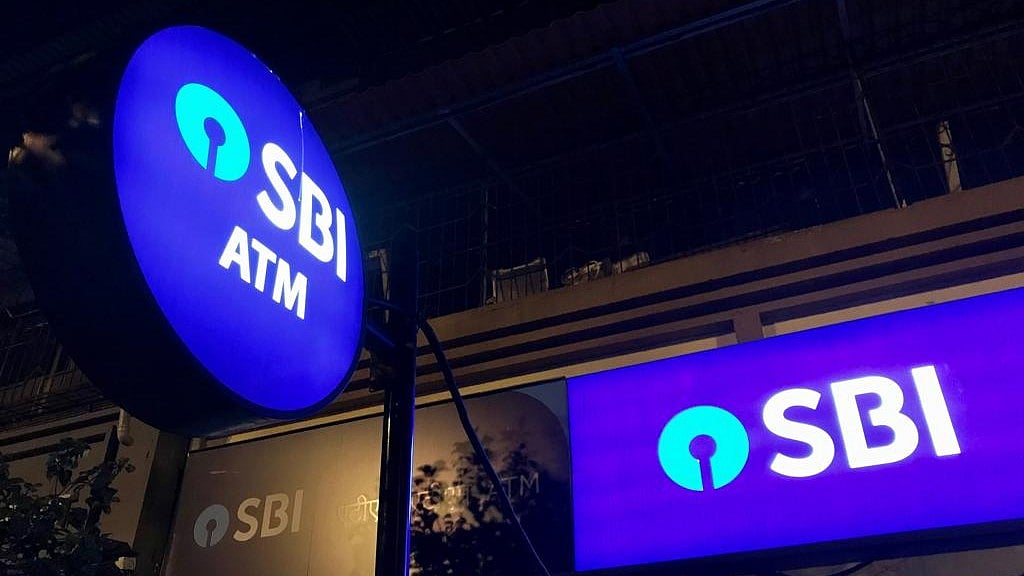 <div class="paragraphs"><p>State Bank of India has raised Rs 50,000 crore through domestic bond issuances in the current financial year. (Photographer: Vijay Sartape/NDTV Profit)</p></div>