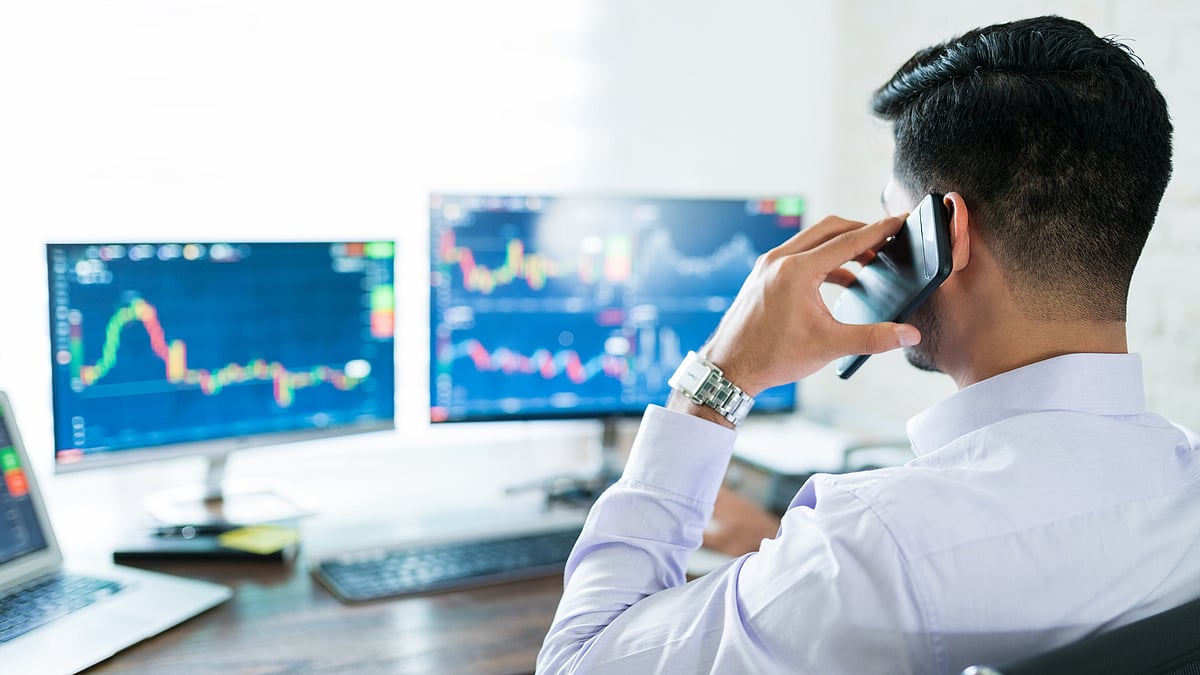 <div class="paragraphs"><p>Technical charts for Nifty show oversold conditions and bearish signals, indicating no imminent reversal; traders are advised to adjust strategies accordingly.</p></div><div class="paragraphs"><p>(Image Source: Antonio Diaz/Freepik)</p></div>