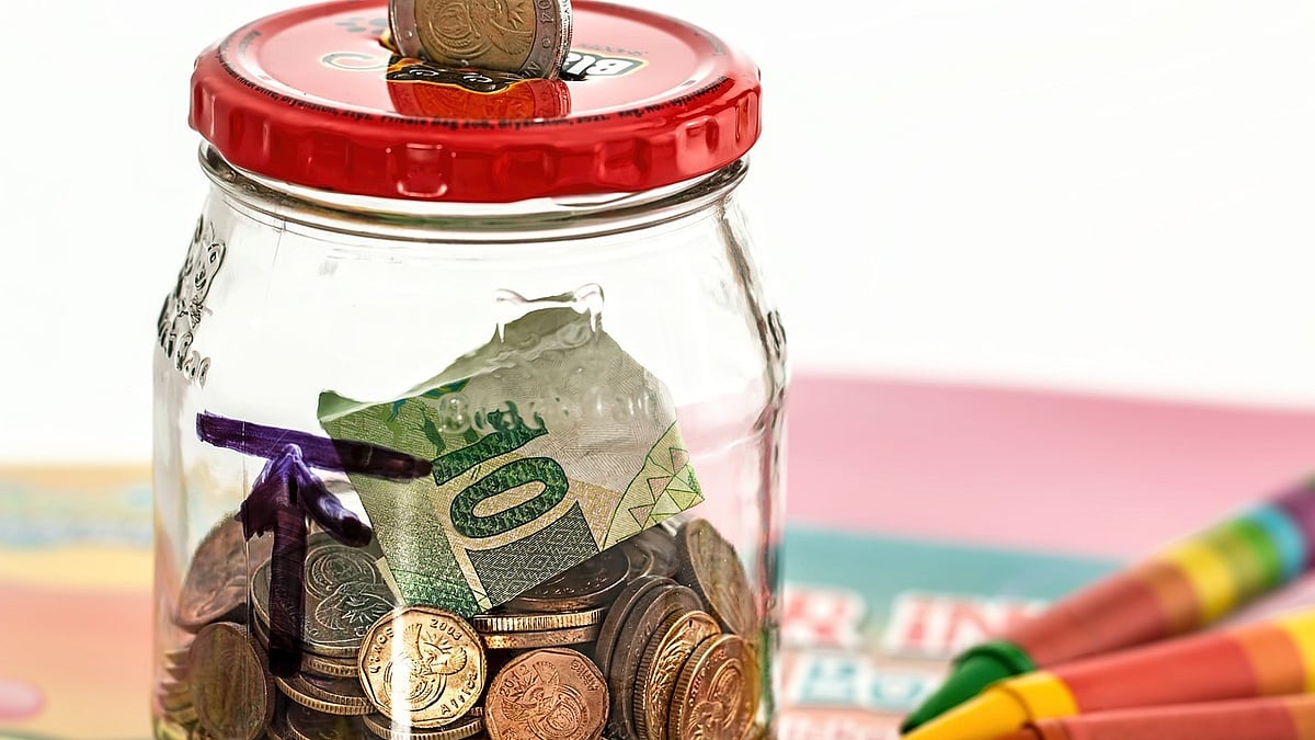 Mutual Fund SIP vs PPF: How Rs 1.5 Lakh Investment Per Annum Will Grow In 15 Years