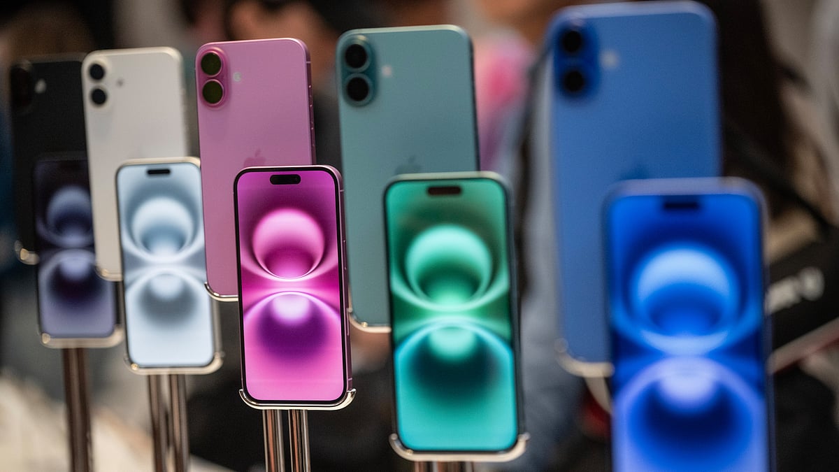 Apple Misses Out On Huge 2024 Smartphone Market Rebound, IDC Says