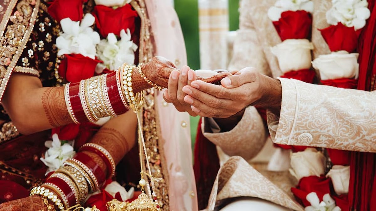 How Does Social Pressure Drives Overspending In Indian Weddings?