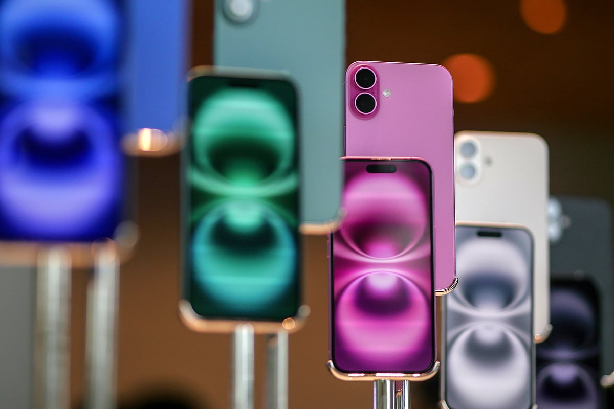 <div class="paragraphs"><p>The artificial intelligence group is focused on revamping the underlying infrastructure of Siri and improving the company’s in-house AI models. (Photographer: Dhiraj Singh/Bloomberg)</p></div>