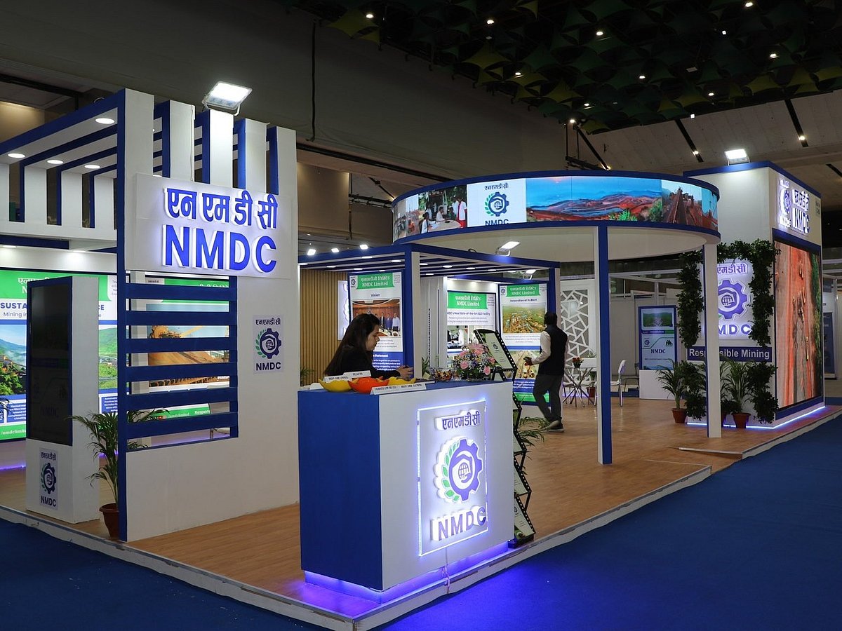 <div class="paragraphs"><p>JPMorgan maintained an 'underweight' rating on NMDC, as it expects increased pressure on iron ore prices from 2027 onwards. (Photo source: NMDC/X)</p></div>