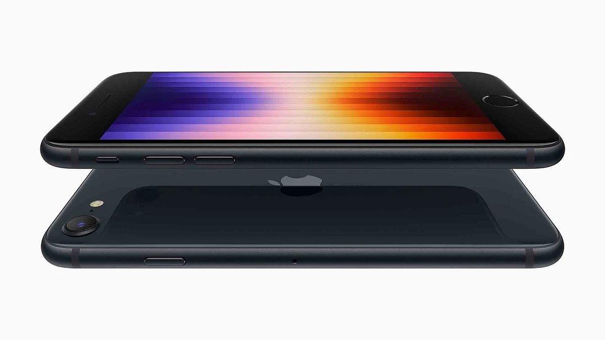 <div class="paragraphs"><p>Feature-wise, the iPhone SE 3 was the iPhone 13 housed in the iPhone 8 shell. (Source: Apple)</p></div>