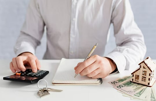 <div class="paragraphs"><p>EMI stands for Equated Monthly Instalment, which is the amount you need to pay to the lender every month until the personal loan is fully repaid. (Photo: Representative/Freepik)</p></div>