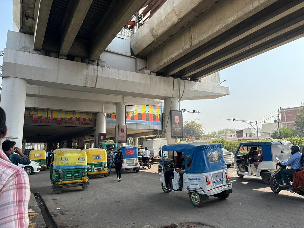 <div class="paragraphs"><p>Electric and CNG autos jostle for space outside the Transport Nagar metro station in Lucknow. (Credit: Tushar Deep Singh/NDTV Profit)</p></div>