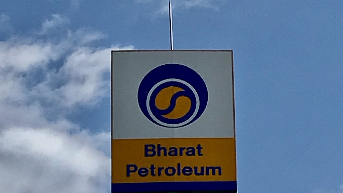 <div class="paragraphs"><p>BPCL's better-than expected marketing margin compensated worse-than-expected gross refining margin resulting in marginally lower standalone Ebitda of Rs 96.6 billion.&nbsp; (Photo: Vijay Sartape/NDTV Profit) </p></div>