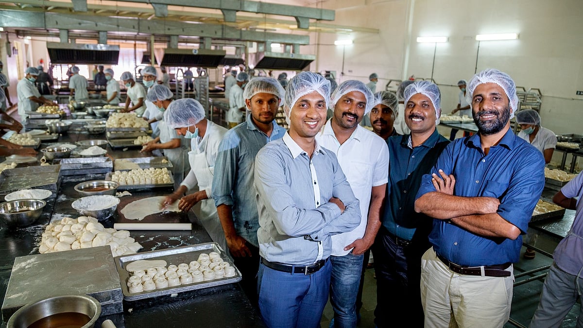 <div class="paragraphs"><p>Musthafa vividly recalls the initial days to be grueling, as it was a back breaking job where their shirts would be soaked with sweat. (Photo: iD Fresh)</p></div>