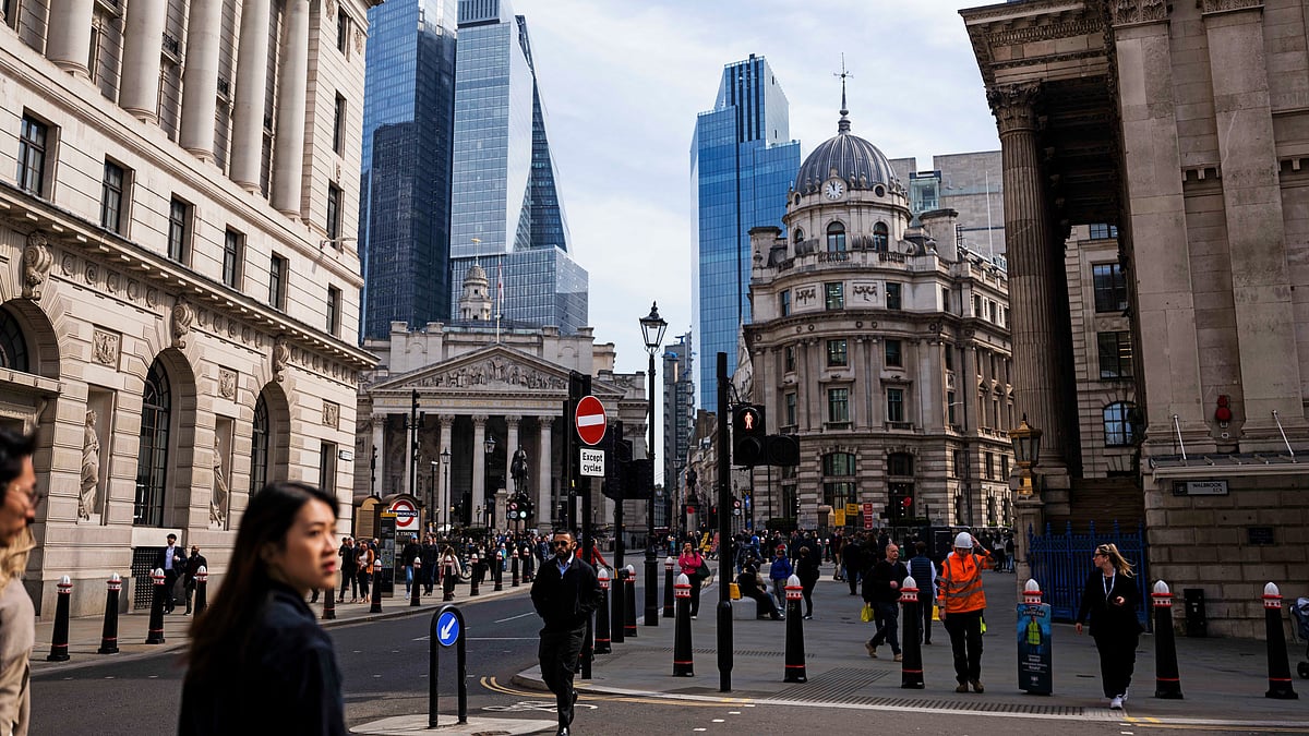 Charting The Global Economy: Bank Of England Eases, Fed Holds Rates