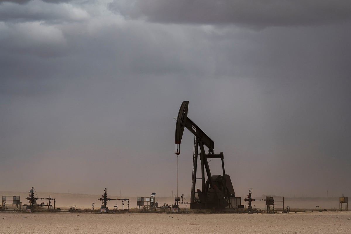 Oil Holds Two-Day Gain With Focus On Ukraine Talks And Surplus