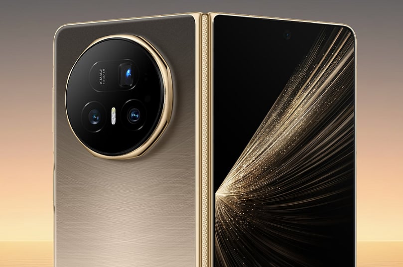 <div class="paragraphs"><p>Its 6.43-inch outer screen has a pixel resolution of 2376 x 1060 pixels and a 120 Hz LTPO OLED display. (Photo source: Honor)</p></div>