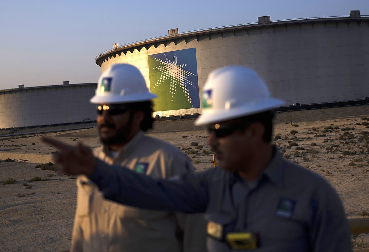 Saudis Lift Oil Output Above Quota in Rare OPEC+ Breach