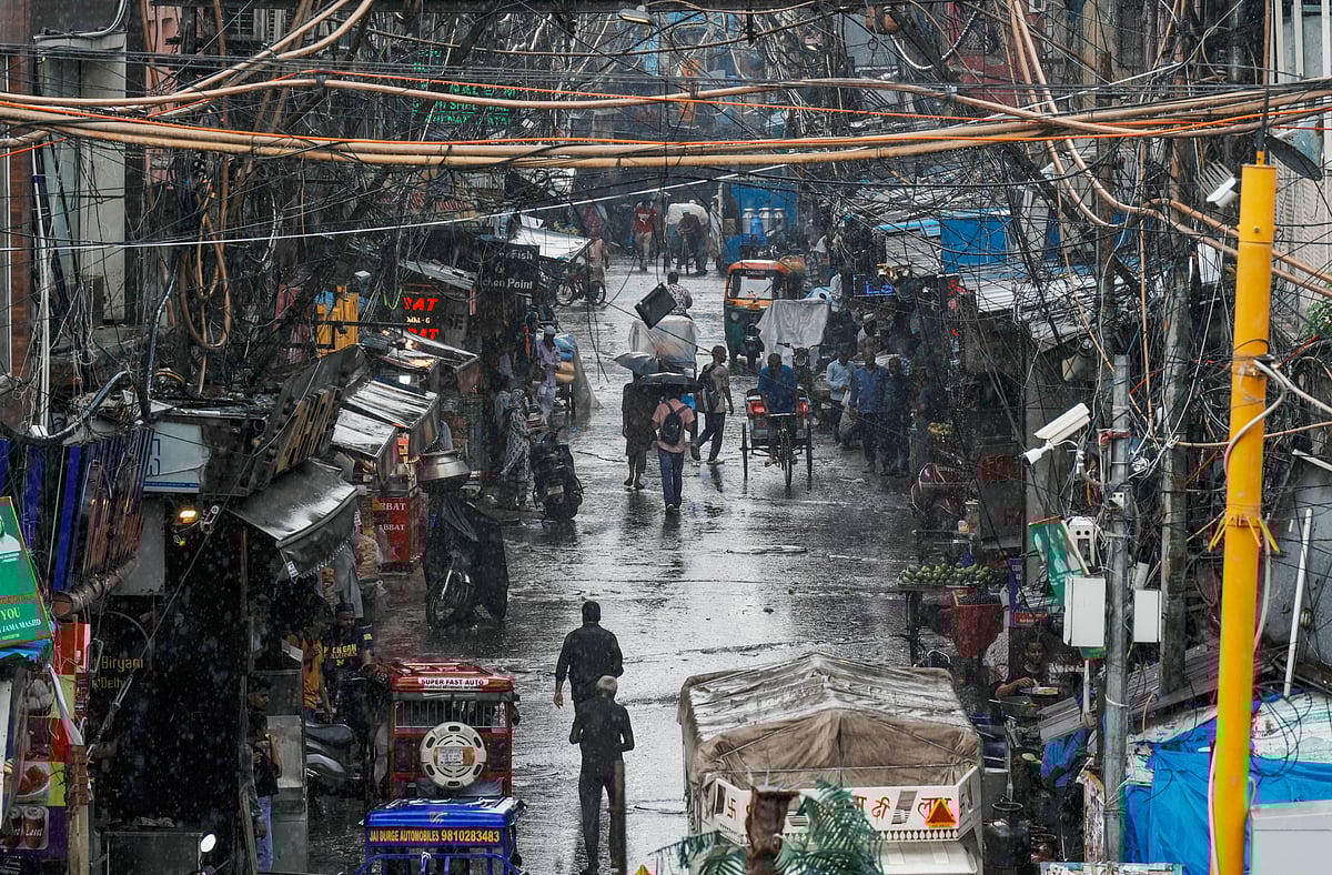 Breaking News Live: Delhi Airport Issues Passenger Due To Bad Weather