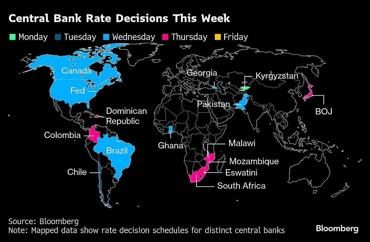 Pressure Mounts On Fed Chief Powell in Tee Up To GDP, Jobs Data