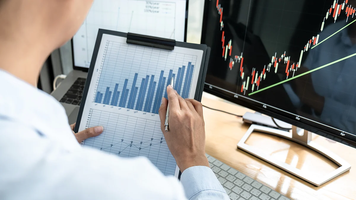 Stock Market LIVE: GIFT Nifty Implies Tepid Open; GAIL, IndusInd Bank, Mazagon Dock, NTPC Green In Focus