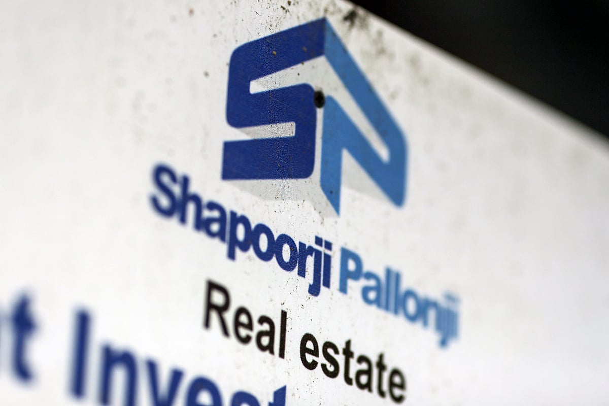 Shapoorji Eyes $1 Billion Debt Payment In Possible Tata Exit