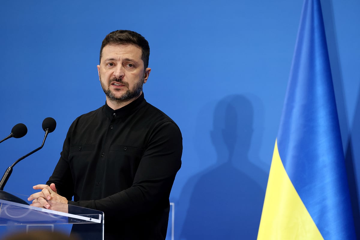 Asian Stocks, Oil Dip Modestly Ahead Of Trump's Talks With Zelenskiy: Markets Wrap