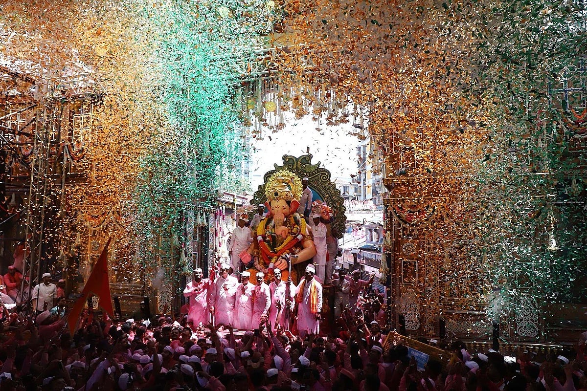 Lalbaugcha Raja Issues Alert - 'Mandal Doesn't Charge Money For Darshan'