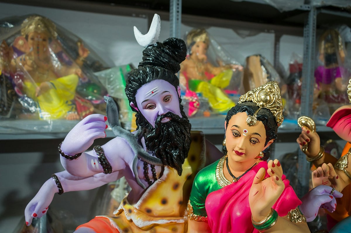 <div class="paragraphs"><p>A beautiful idol of Lord Shiva and Goddess Parvati in Mumbai during Ganesh Chaturthi. (Source: Unsplash)</p></div><div class="paragraphs"><p><br></p></div>