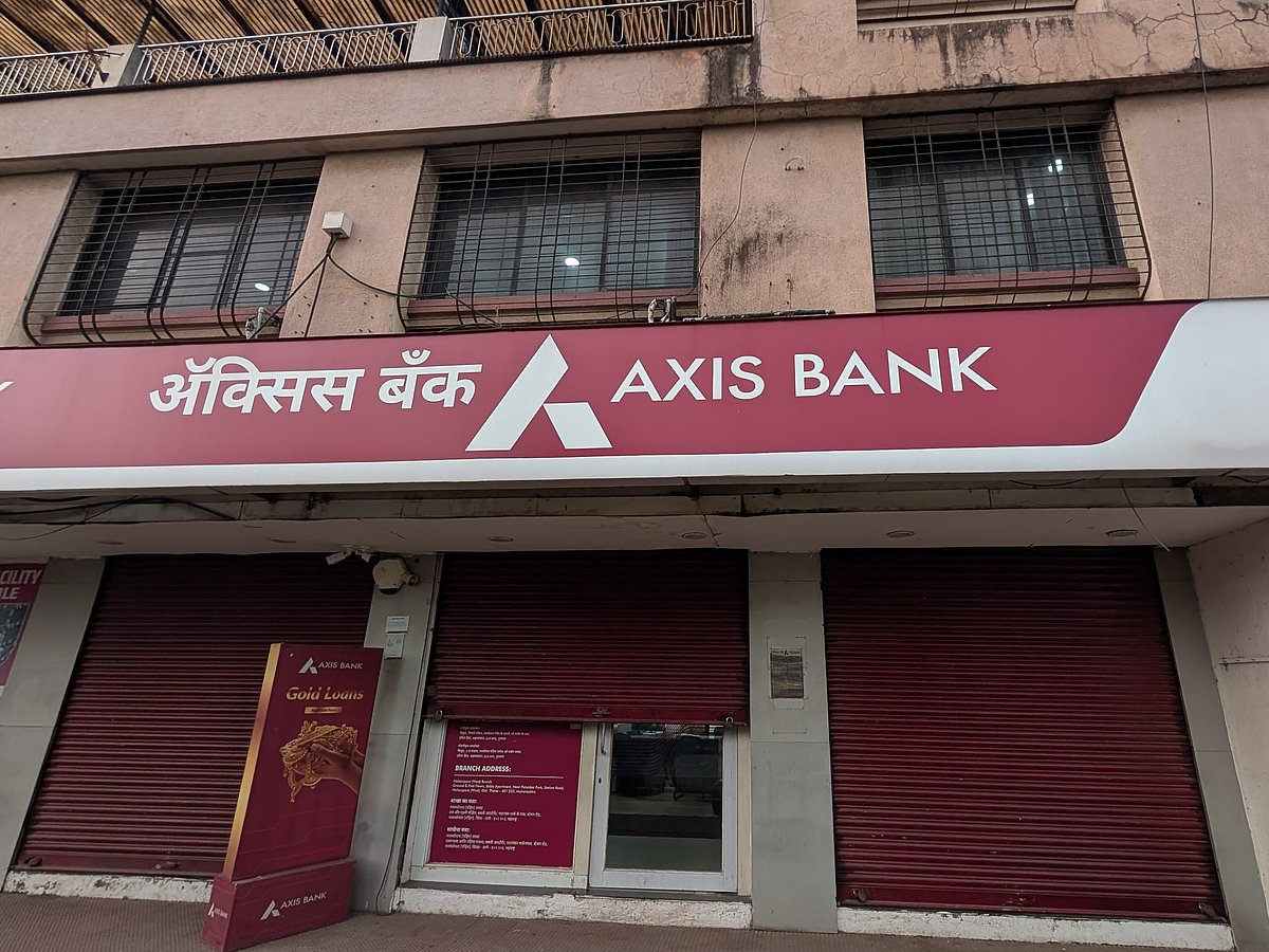 Are Banks Open Or Closed Today On August 30?