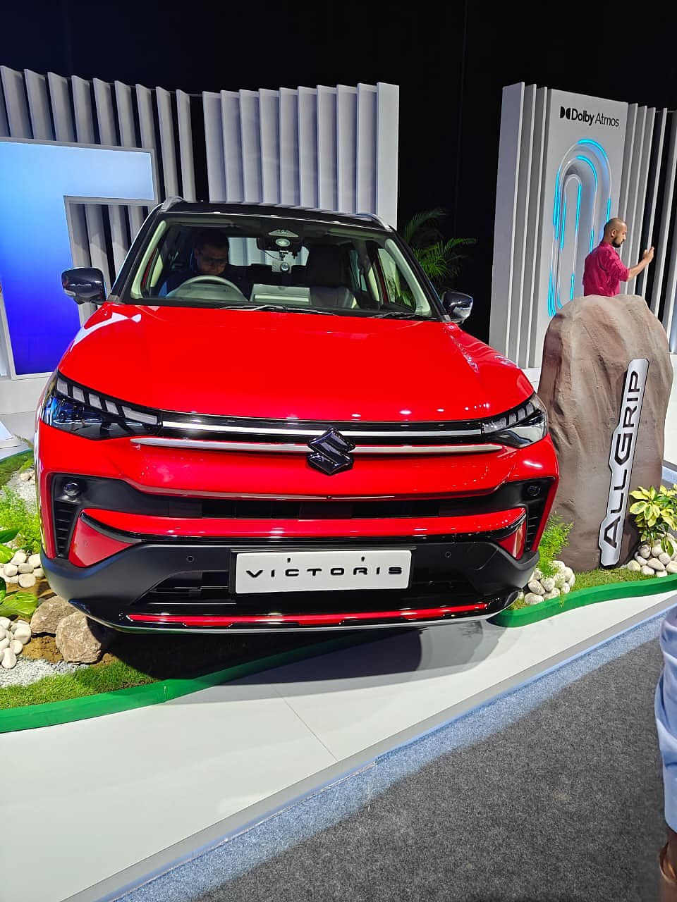 Maruti Suzuki Unveils New Mid-SUV Car Victoris — Check Photos, Details