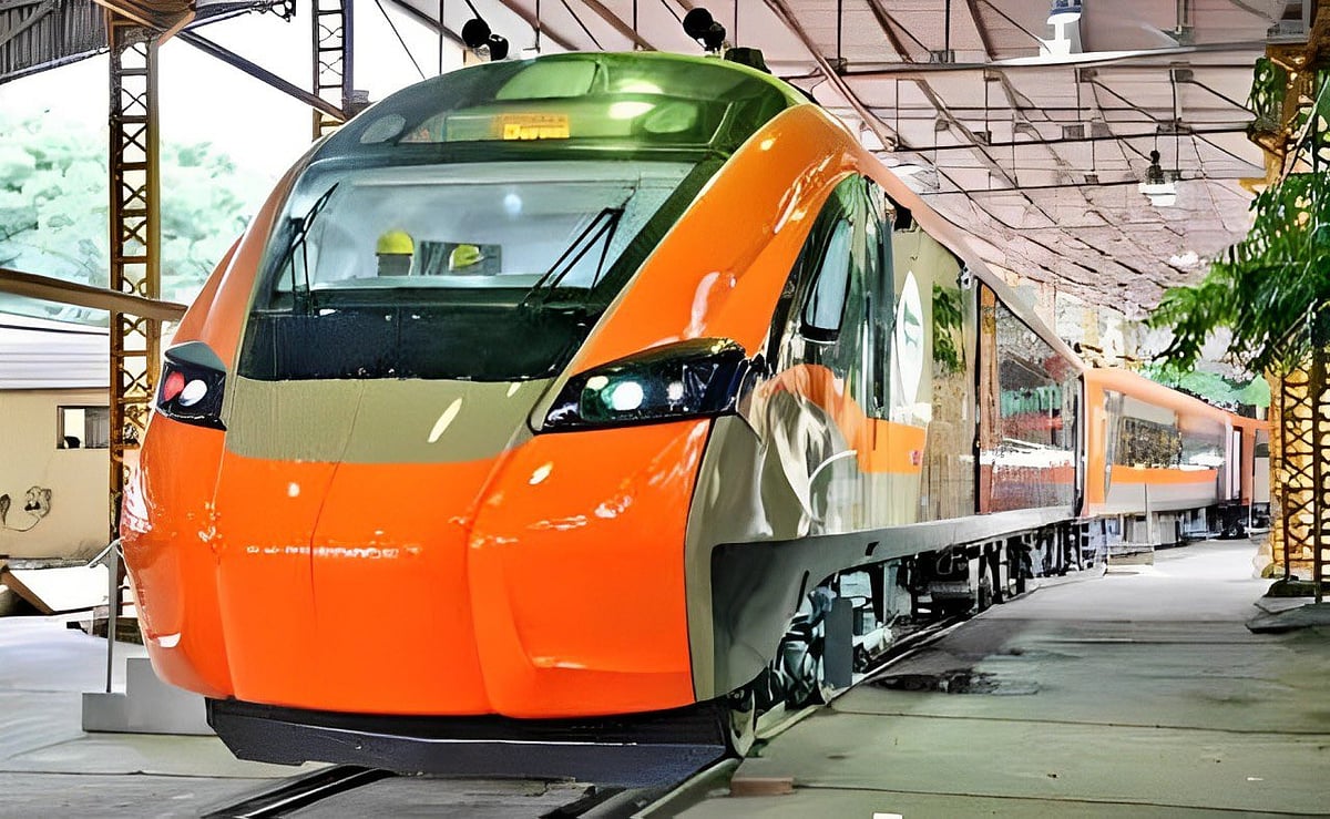 India's First Vande Bharat Sleeper Train Likely To Connect Delhi And Patna: Check Date, Route And More